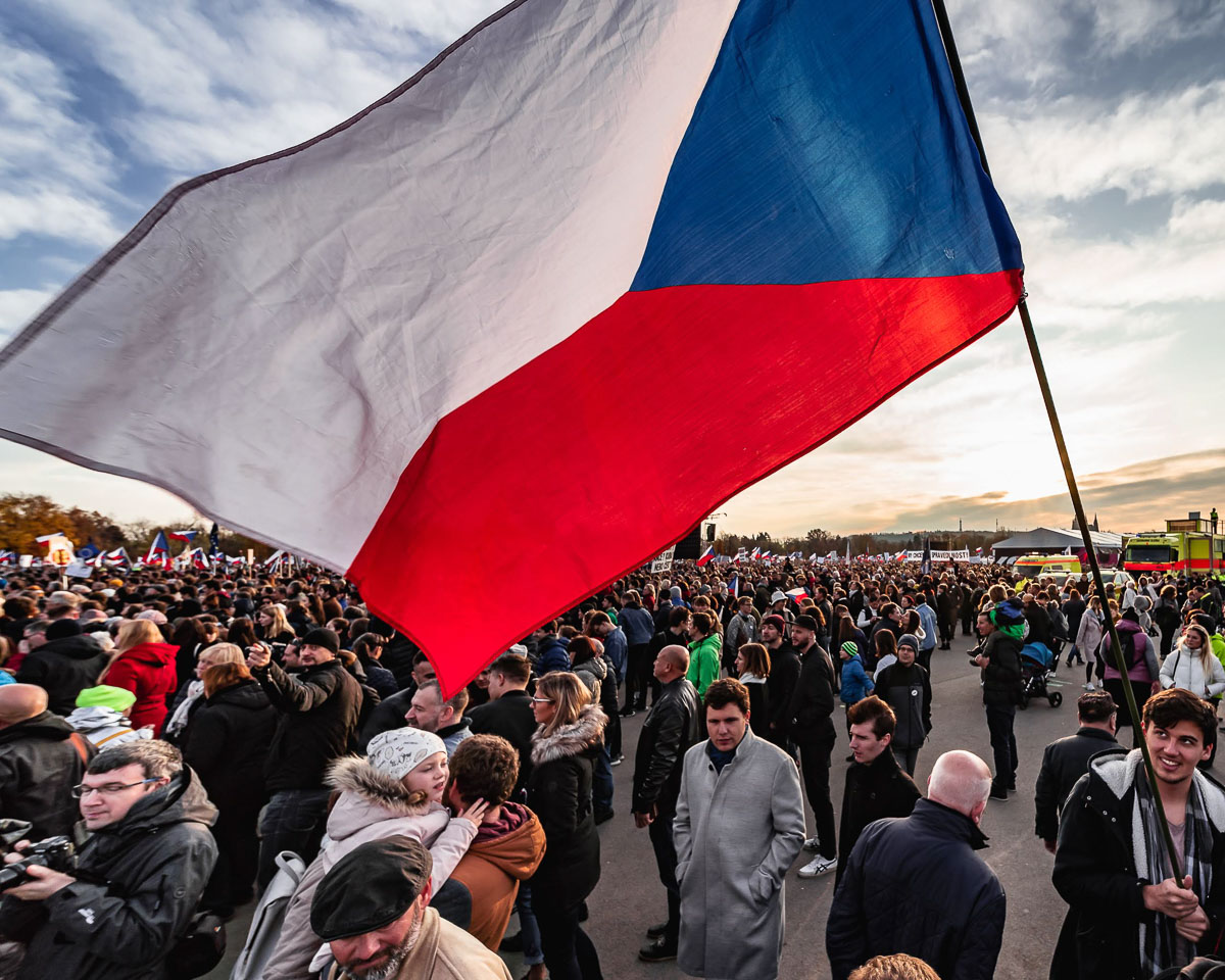 Česká vlajka demonstrace